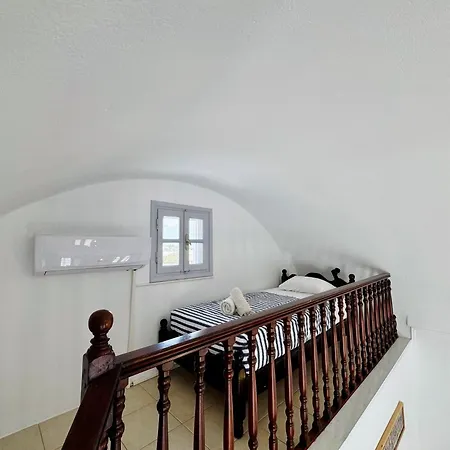 Tritonas Hotel