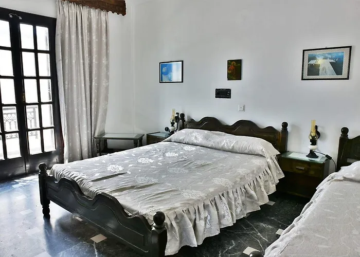 Koralli Kamari (Santorini)