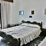 Tritonas Rooms Kamári