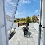 Tritonas Rooms 호텔