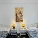 Tritonas Rooms