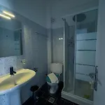 Tritonas Rooms 호텔 Kamári