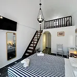 Tritonas Rooms 3*