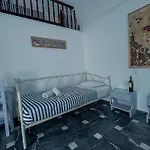 Tritonas Rooms Kamári