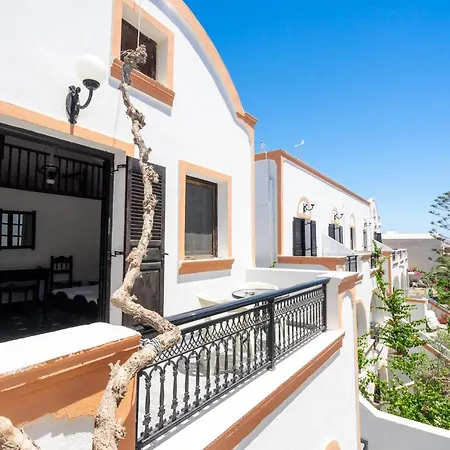 Tritonas Hotel 3*