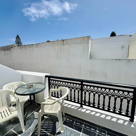 Hotel Tritonas Kamári