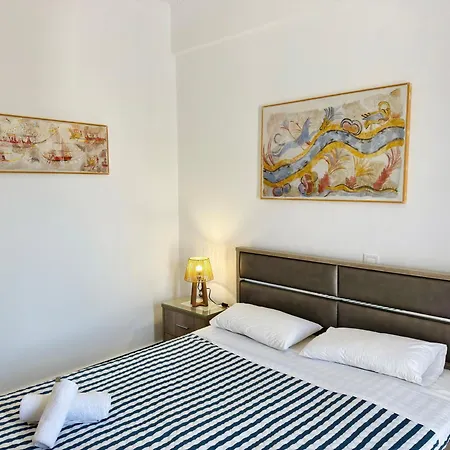 Hotel Tritonas 3*